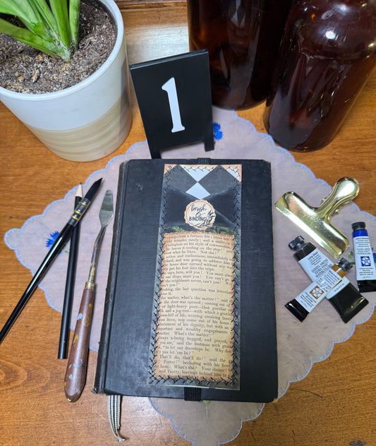 The Tiny Toolbelt – Brush & Pencil Pocket