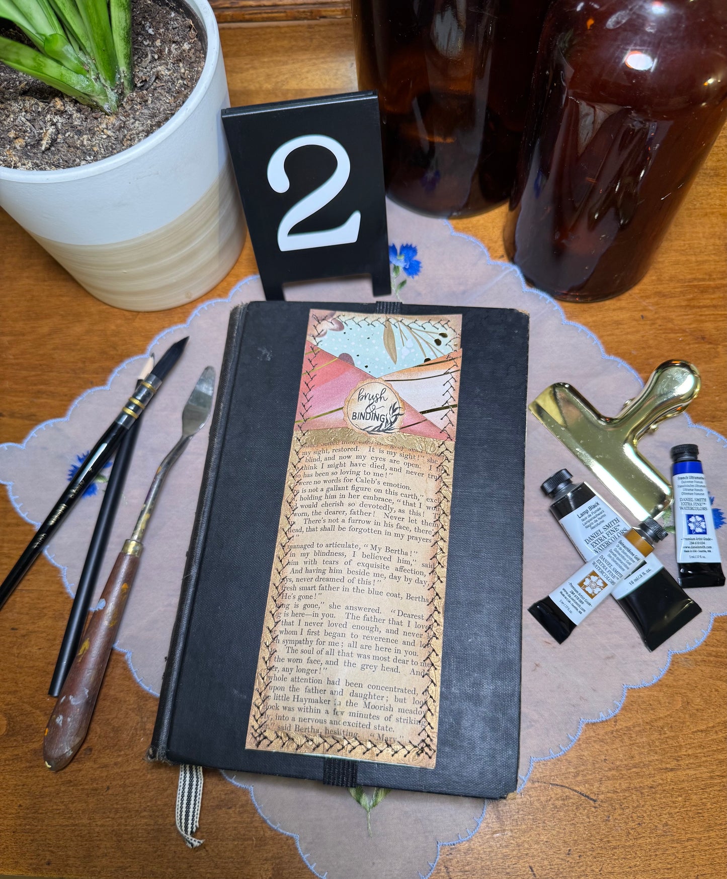 The Tiny Toolbelt – Brush & Pencil Pocket