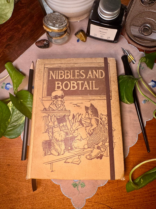 ‘Nibbles and Bobtail’ Mixed Media Journal
