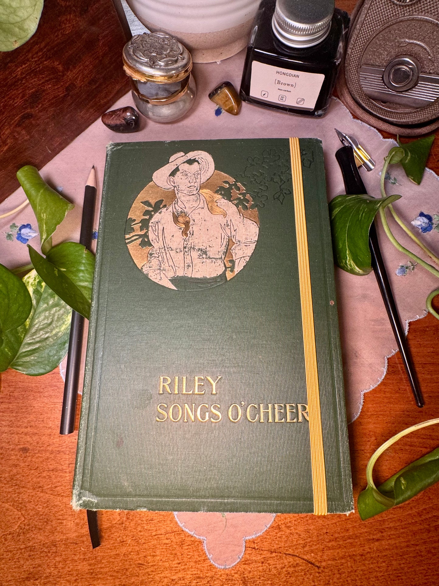 ‘Riley Songs O’ Cheer’ Mixed Media Journal