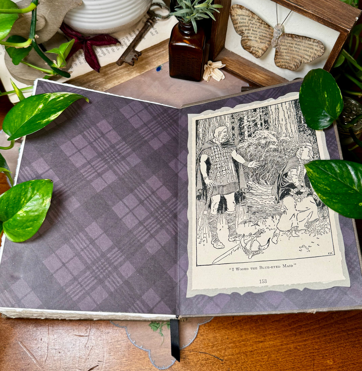 'The Silent Readers: Sixth Reader' Watercolor Journal